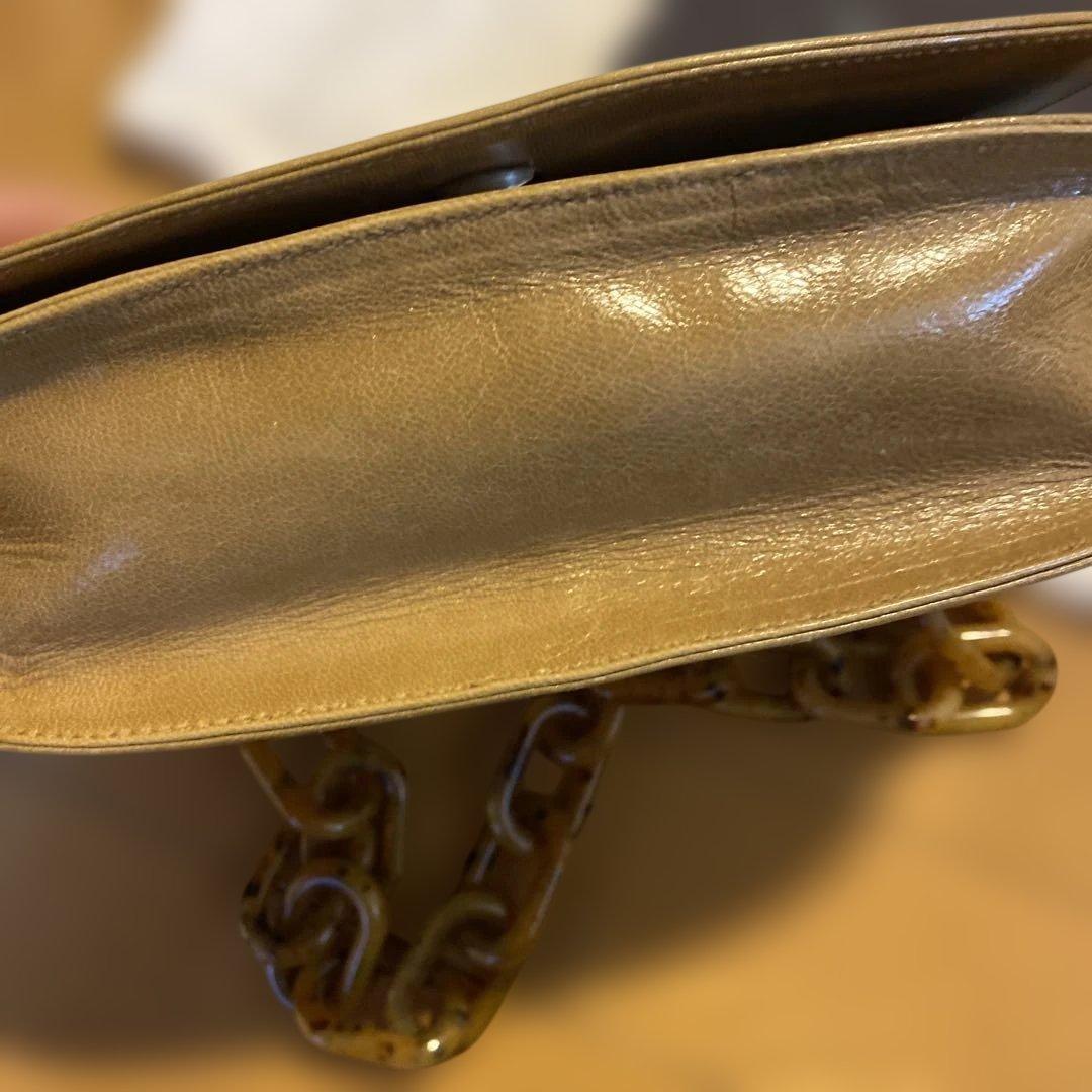 PRADA ベージュレザー ショルダーバッグ