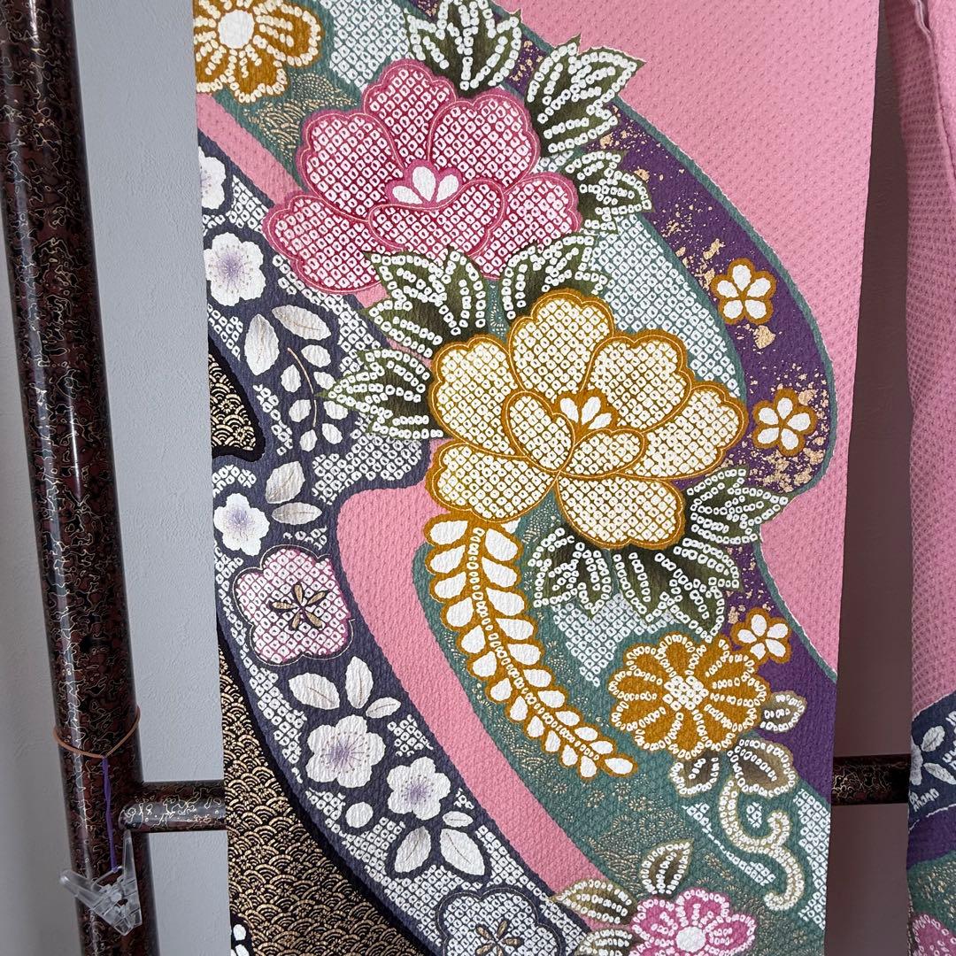 超美品　正絹　現代振袖　成人式　着物　166㎝　ピンク　金駒刺繍　絞り柄　個性的