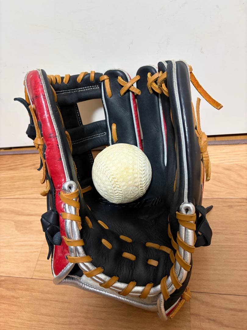 【美品】ミズノ　軟式用　内野手 グローバルエリート 限定モデル　グローブ