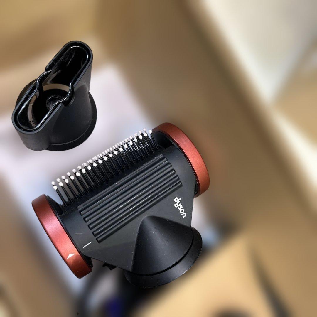 6865②【美品】ダイソン HD16 KP さくらチェリー ヘアドライヤー