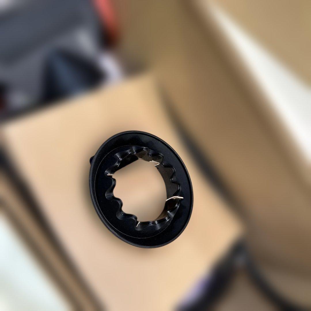 6865②【美品】ダイソン HD16 KP さくらチェリー ヘアドライヤー