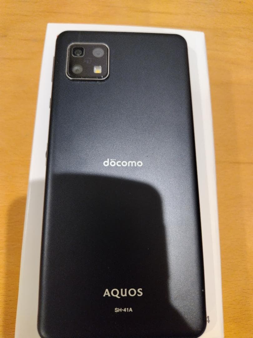 docomo AQUOS sense4 SH-41A　箱有り美品
