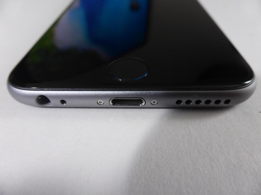 Apple iPhone 6s 32GB スペースグレー バッテリー100％