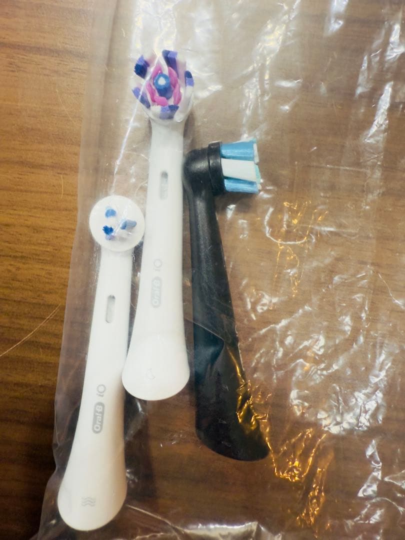 【美品★即日発送】ブラウン 電動歯ブラシ オーラルB iO10コズミックブラック