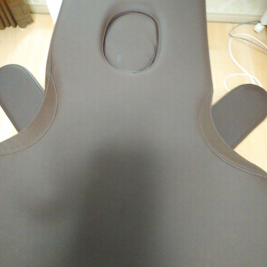 エステ・マッサージ施術 アームレスト付きベッド