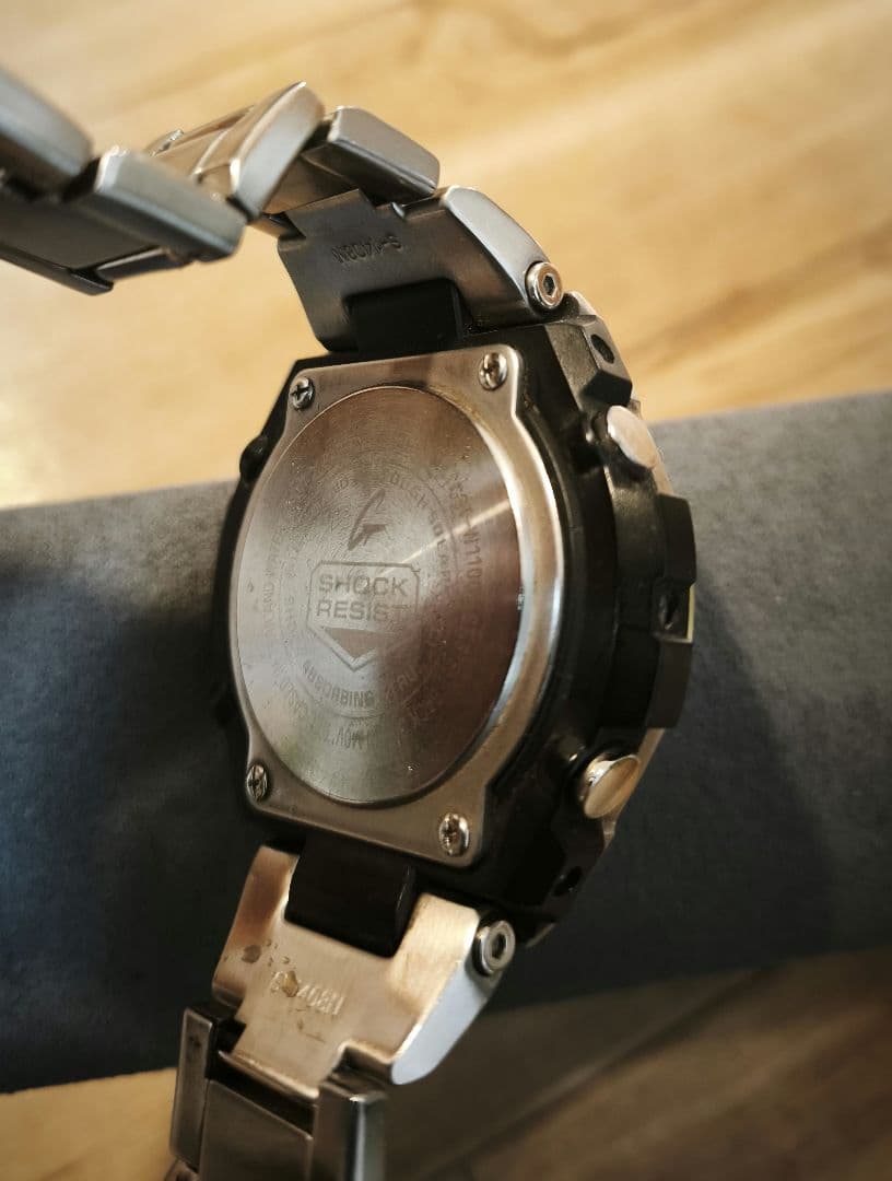 G-SHOCK **「GST-W110D-1AJF」**