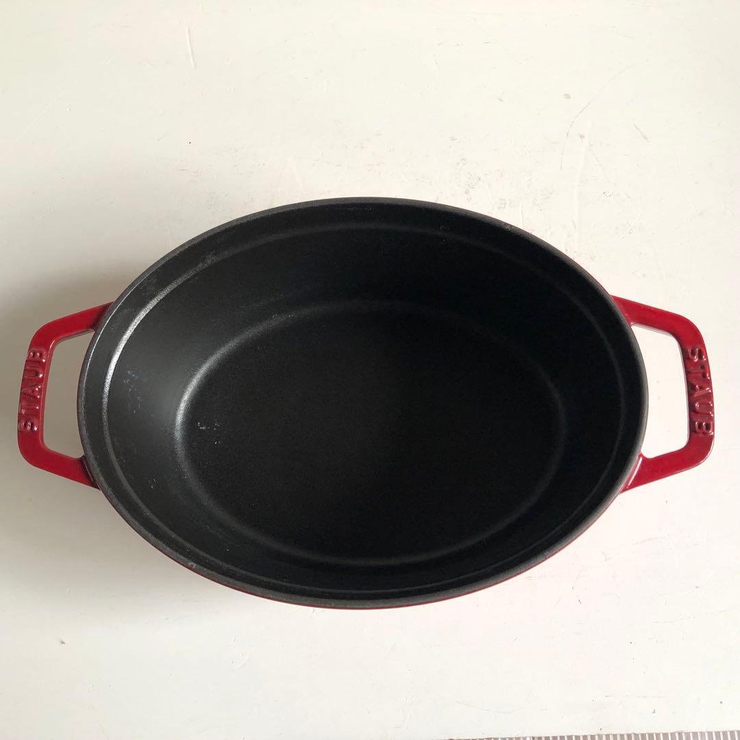STAUB ラ・ココット オーバル 23cm チェリーレッド