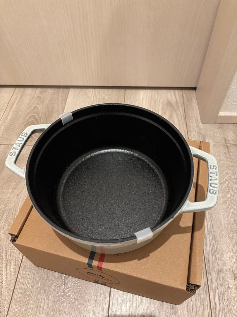 STAUB ココットラウンド＆ Wa-NABE スノーフレークセット