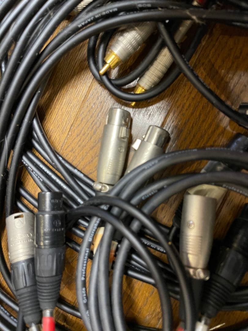 オーディオ ケーブル　プラグ 類　画面全部　映像　カラオケ