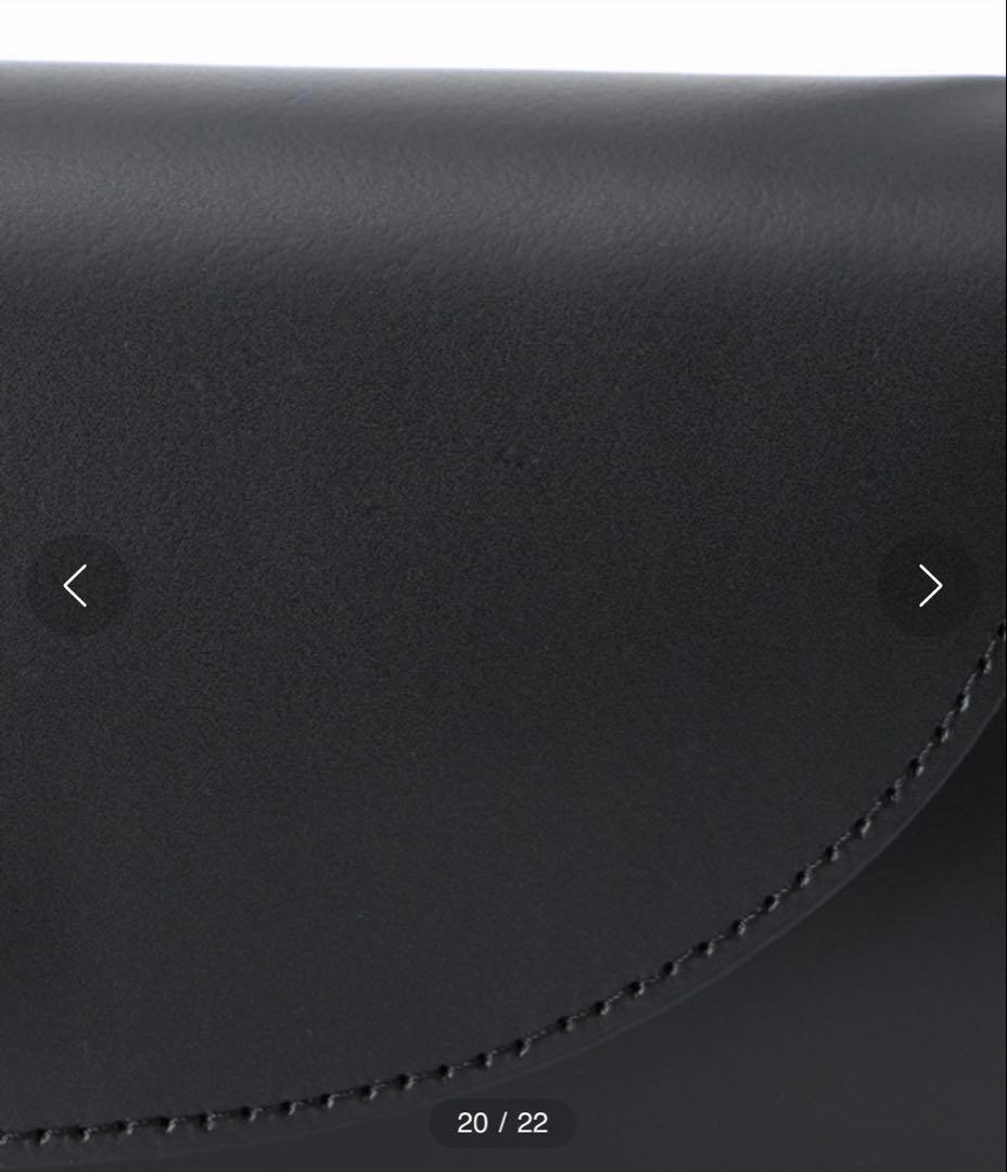 タグ付新品 AULENTTI ショルダーバッグスムースレザー