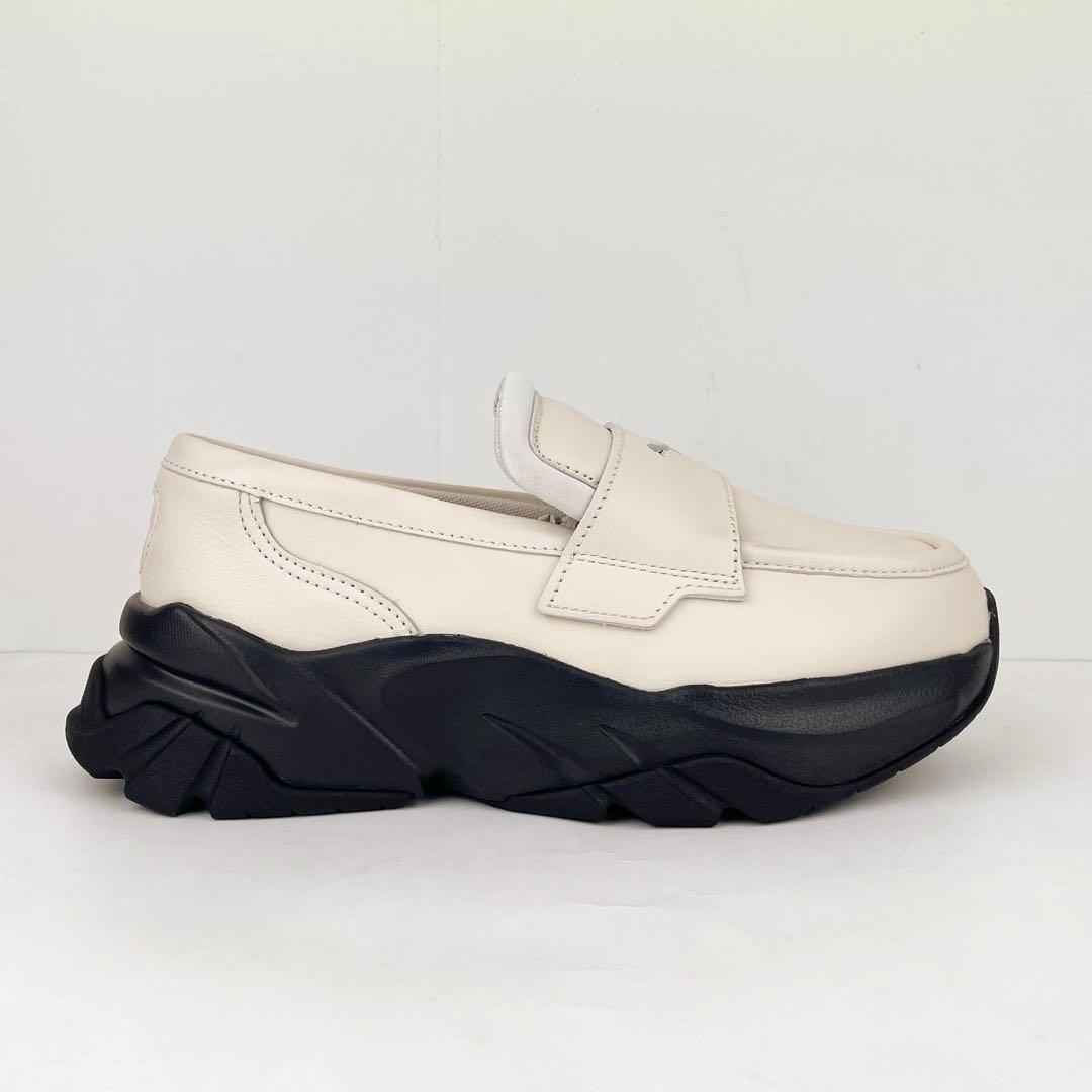 極美品！PUMA ウィメンズローファー　厚底スリッポンスニーカー 23cm