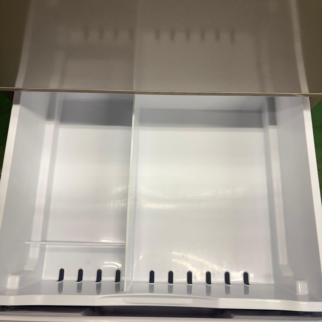 718 日立　大型冷蔵庫　300L強　小型　一人暮らし　右開き　自動製氷　3ドア