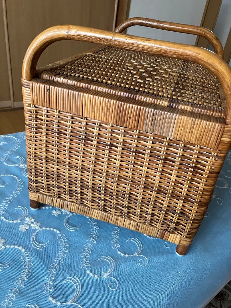 ヴィンテージ❤️ラタン　蓋付きバスケット　昭和　レトロ