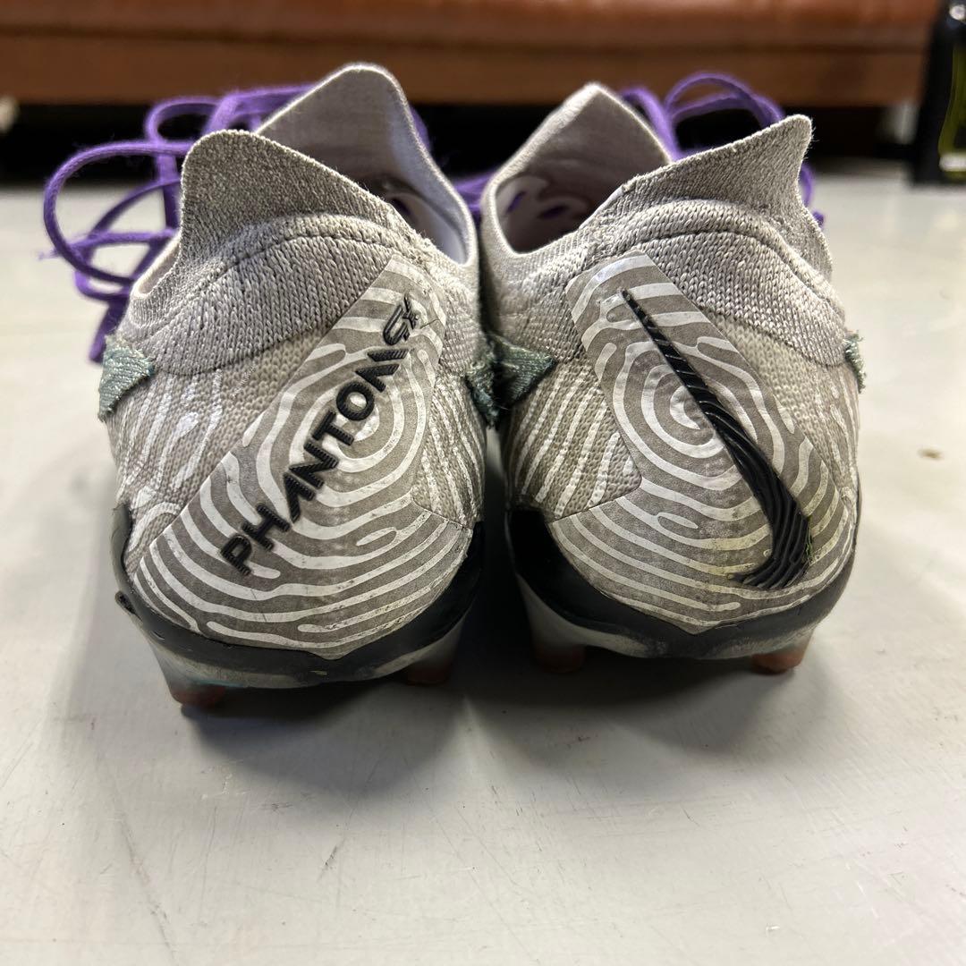 サッカースパイクファントムGX agPro