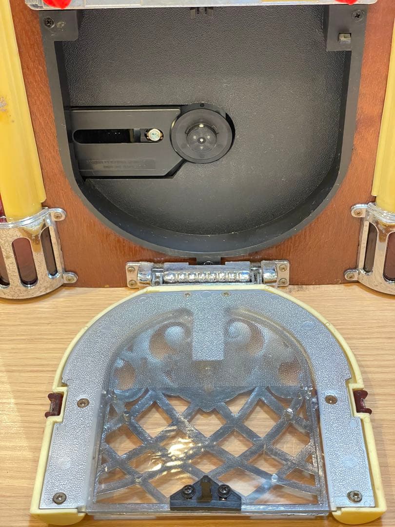 引取り推奨B7126【ウィンテック】 ジュークボックス型CDラジオ アンティーク