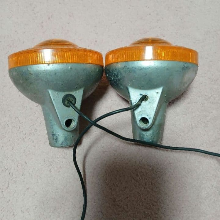 【Teru品】オイルタンク、フロントウィンカー、ウインカースイッチなど5点