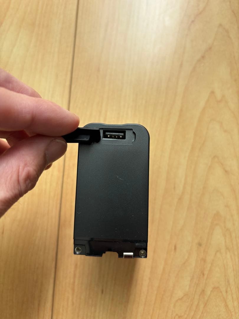 NP-F980 バッテリー カメラ モニター ビデオライトNP-F970 750