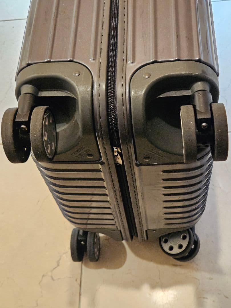 キャリーケース