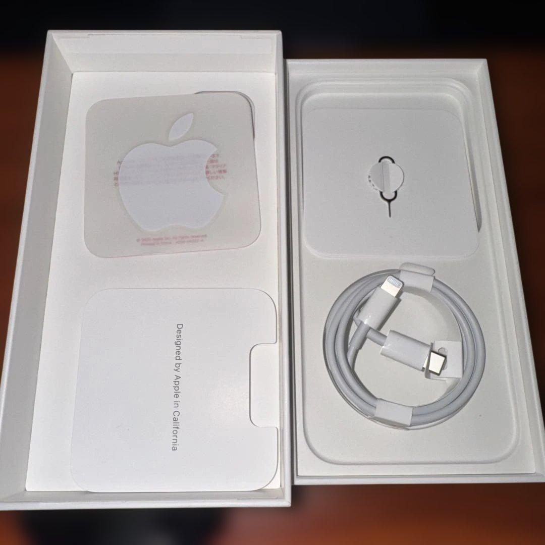 Iphone 14 plus 128GB 箱と付属品完備　SIM フリー