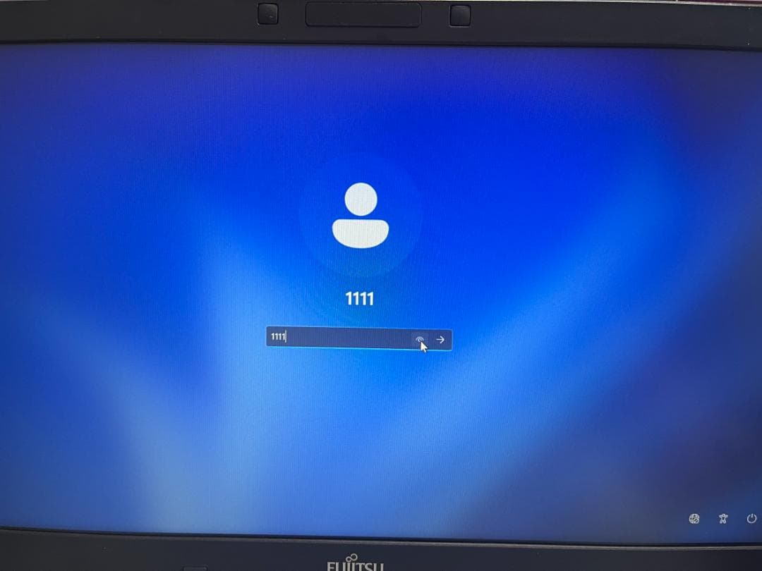 【美品】FUJITSU ノートPC A576/P i3/SSD Win11 01