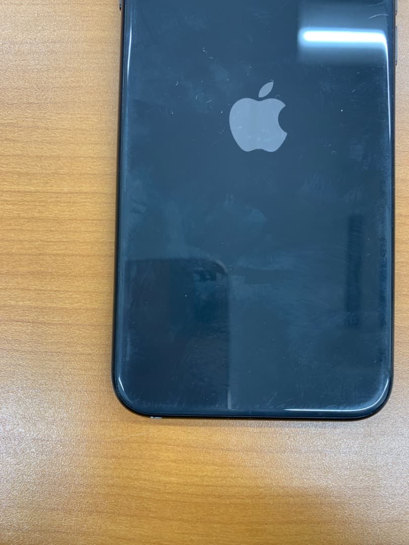 か*ん様 動作確認済 iPhone SE 第2世代 256GB ID W3370