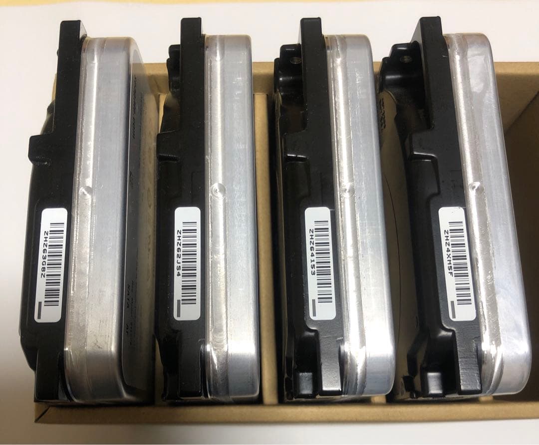 Seagate IronWolf 12TB HDD 4個