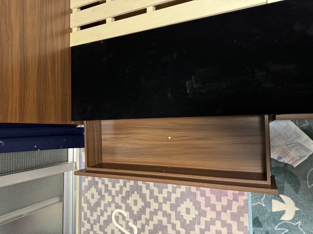 設置も込み　Iwanaga クイーンサイズ　スピリッツ　収納付きベッドフレーム（