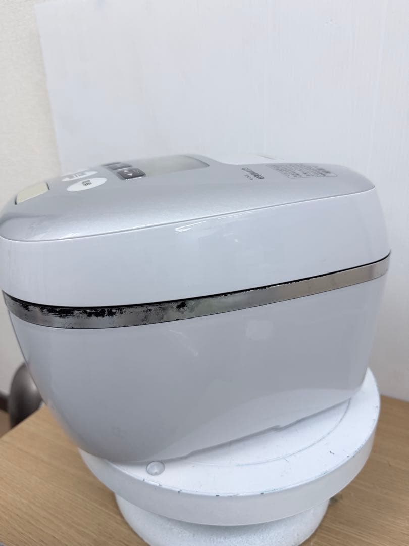 TIGERタイガーIH圧力炊飯器JPC-A101 1.0L 5.5合2018年製