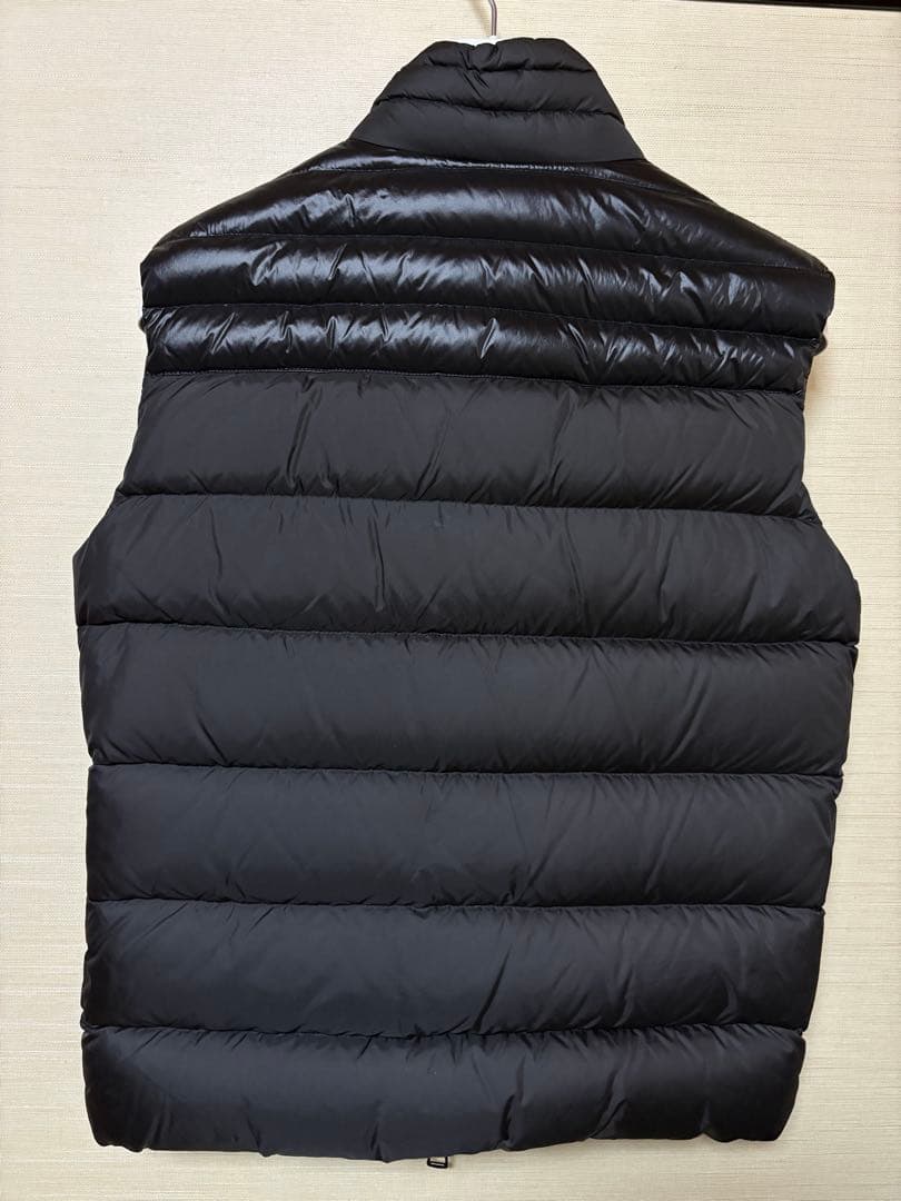 Moncler ブラック ダウンベスト DUPRES デュプレス
