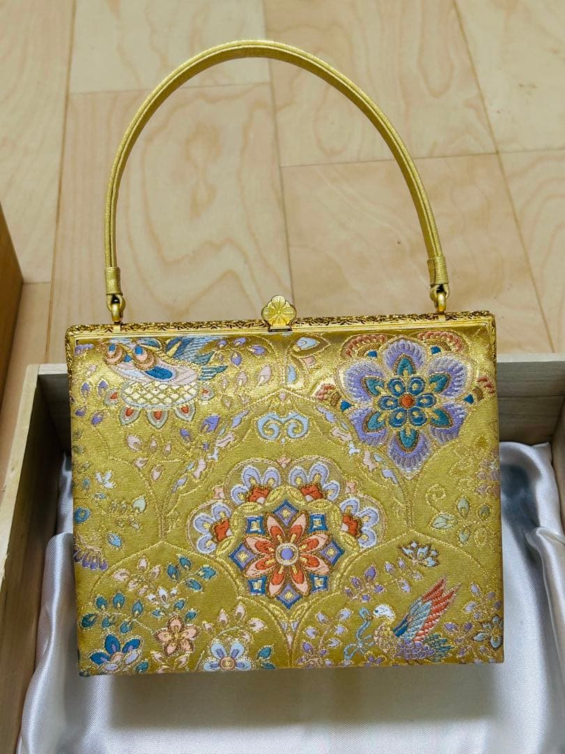 老舗和装 京都『伊と忠 長嶋成織物 瀞金錦 草履 ハンドバッグ』二箱セット 美品