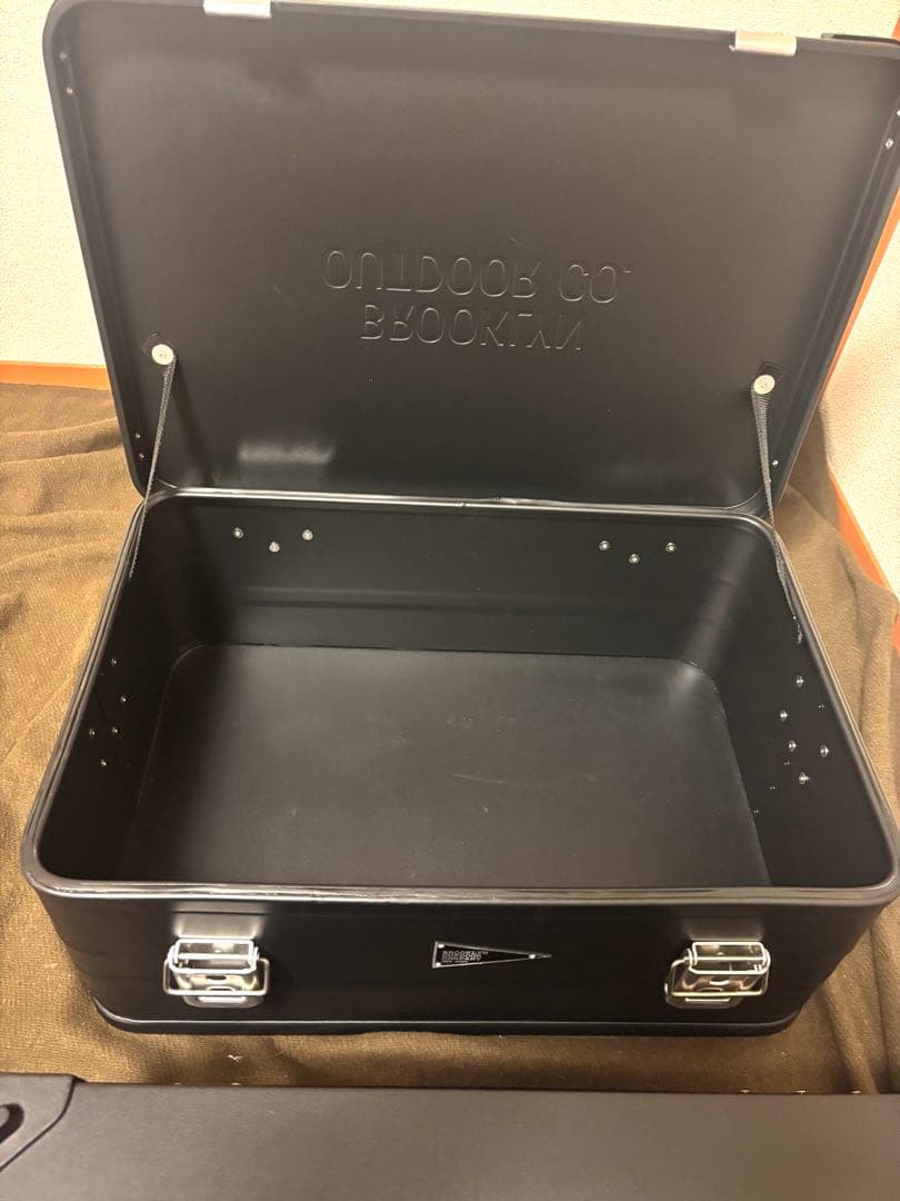 ブルックリンアウトドアカンパニー　アルミコンテナ　ブラックMサイズ　2個セット