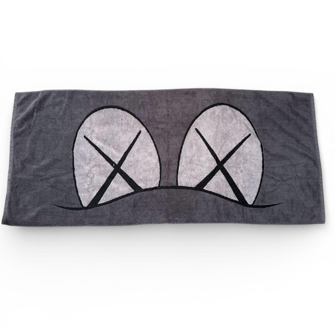 KAWS G1950 オリジナルフェイク 大判バスタオル フロアマット フィギア