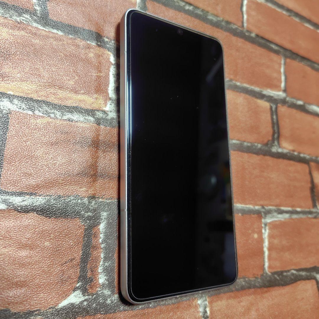 Xiaomi　POCO F6 Pro 256GB 12GB RAM　SIMフリー