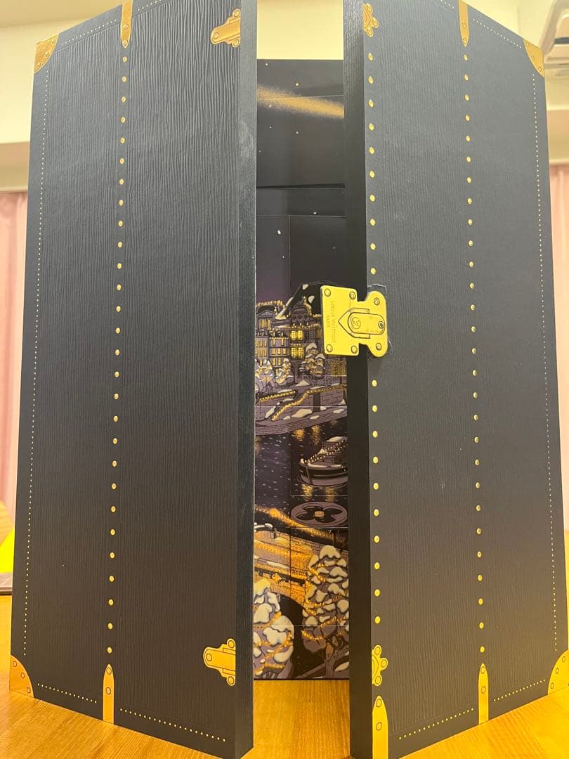 LOUIS VUITTON パリの冬景色 アドベントカレンダー