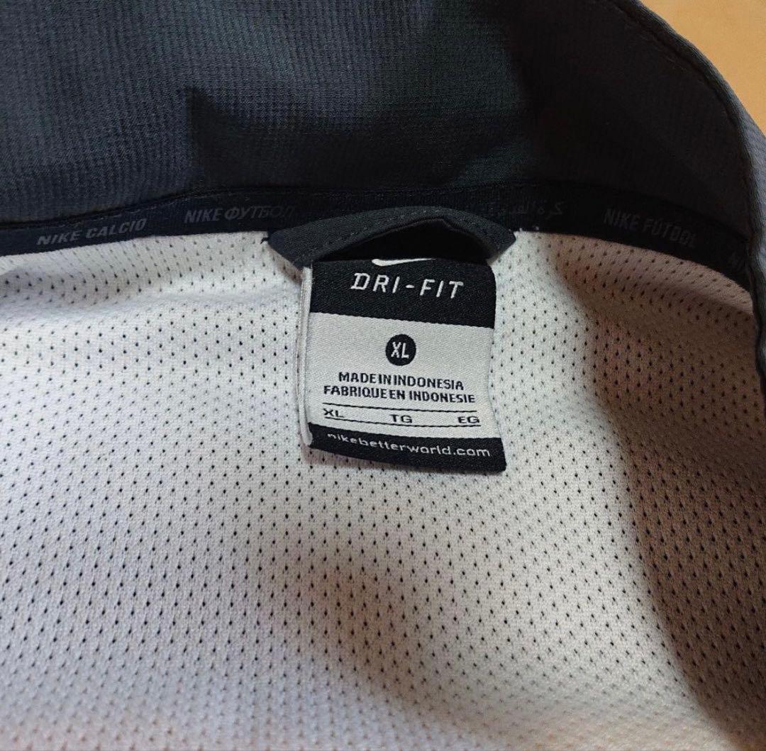 ユベントス　ナイロンジャケットXL