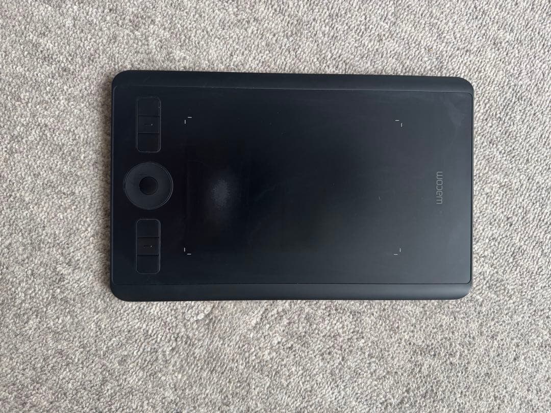 ワコム ペンタブレット Wacom Intuos Pro Sサイズ