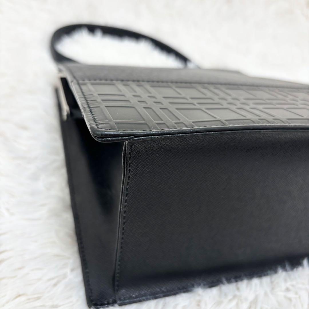 バーバリーロンドン サフィアーノレザー ノバチェック 冠婚葬祭 黒