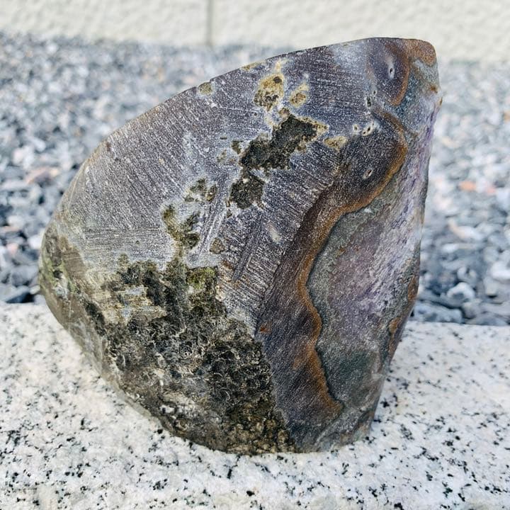 【♒映え映え・色が濃い♒】濃厚紫色 ウルグアイ産 高品質アメジスト 原石 天然石