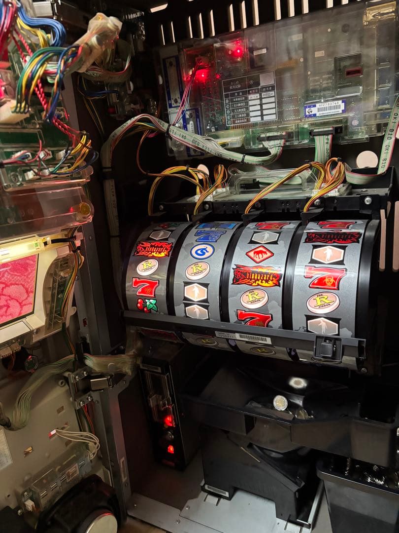 送料込　バイオハザード 実機 5号機 パチスロ