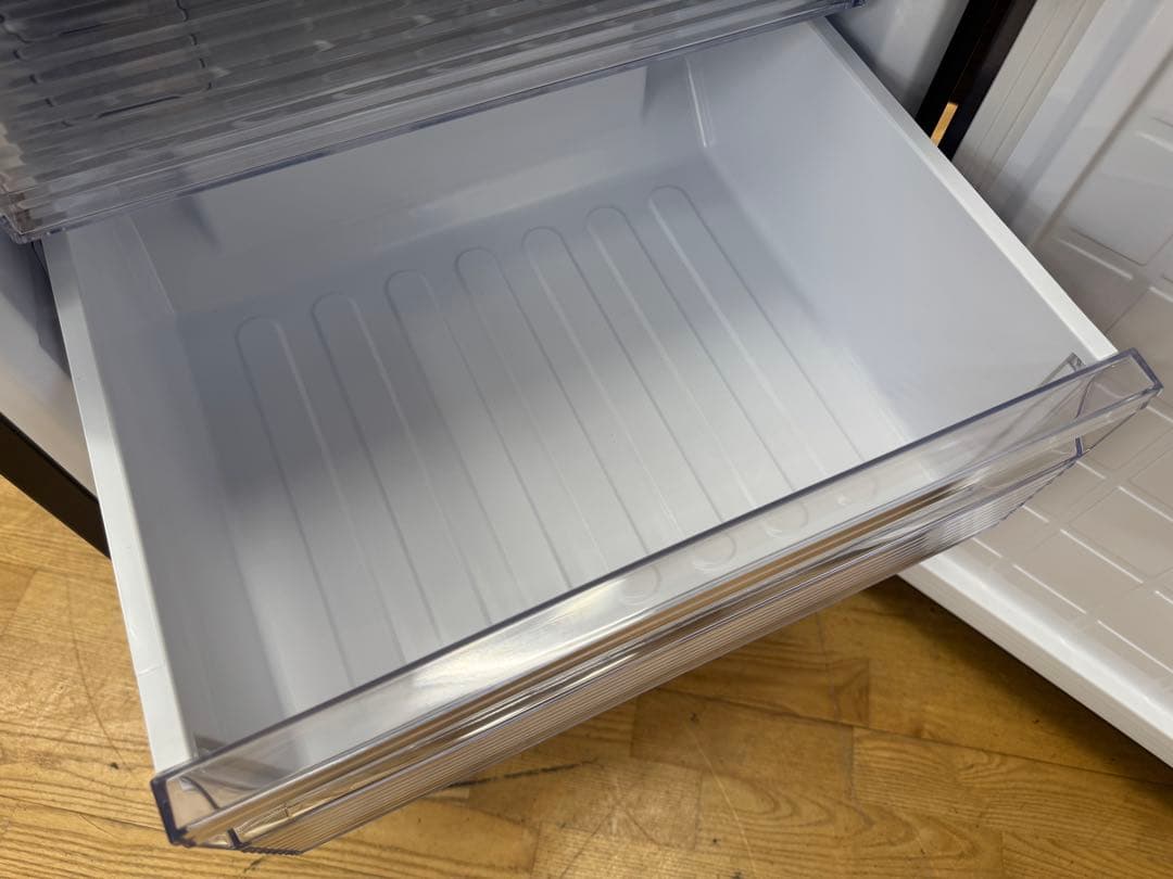 F058 超美品　SHARP 冷蔵庫 2024年製 280L 右開き