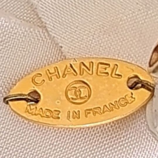 シャネル カメリア ブローチ コサージュ箱付 ホワイト 入学式・卒業式等