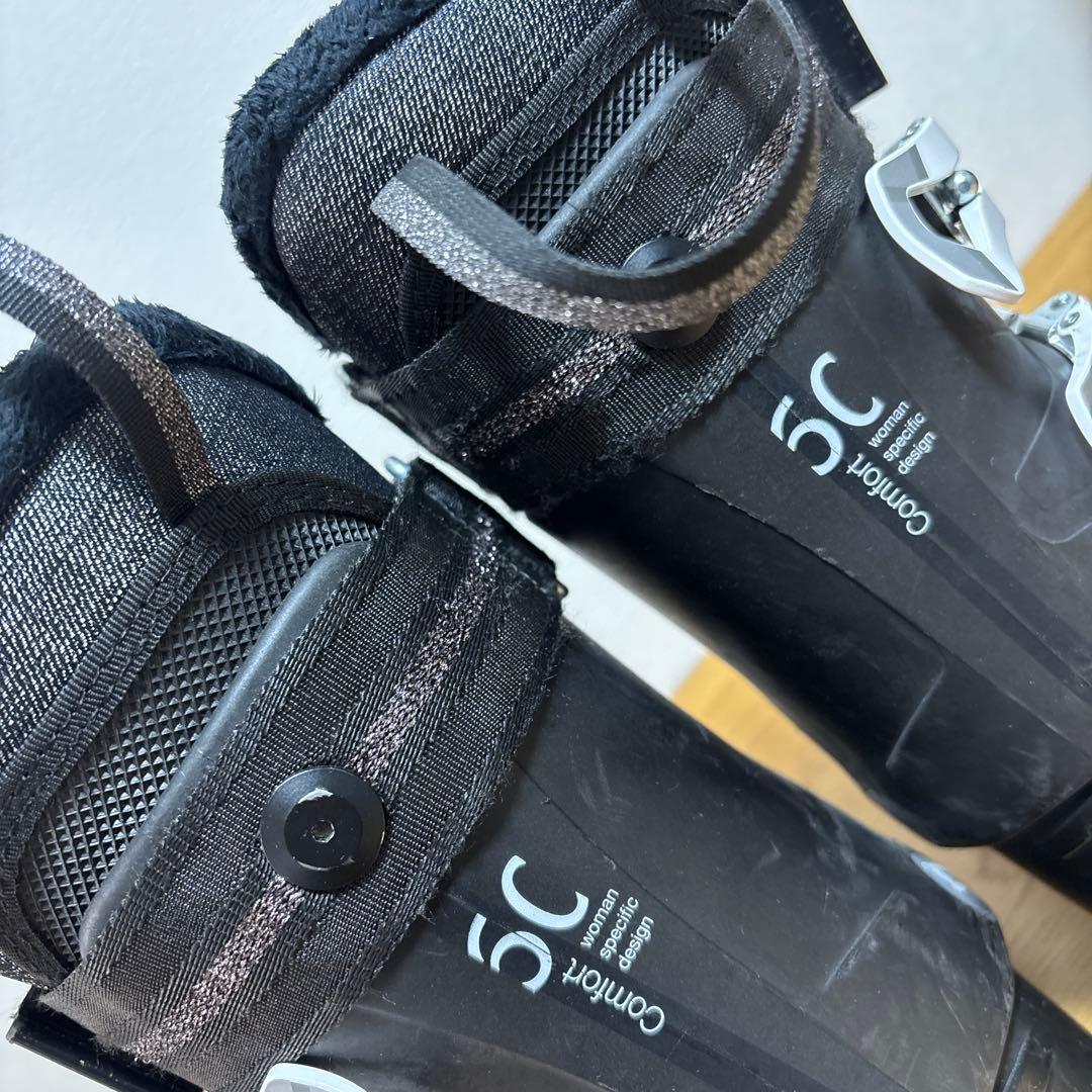 22年モデル Rossignolスキーブーツ レディース　22-23.5cm