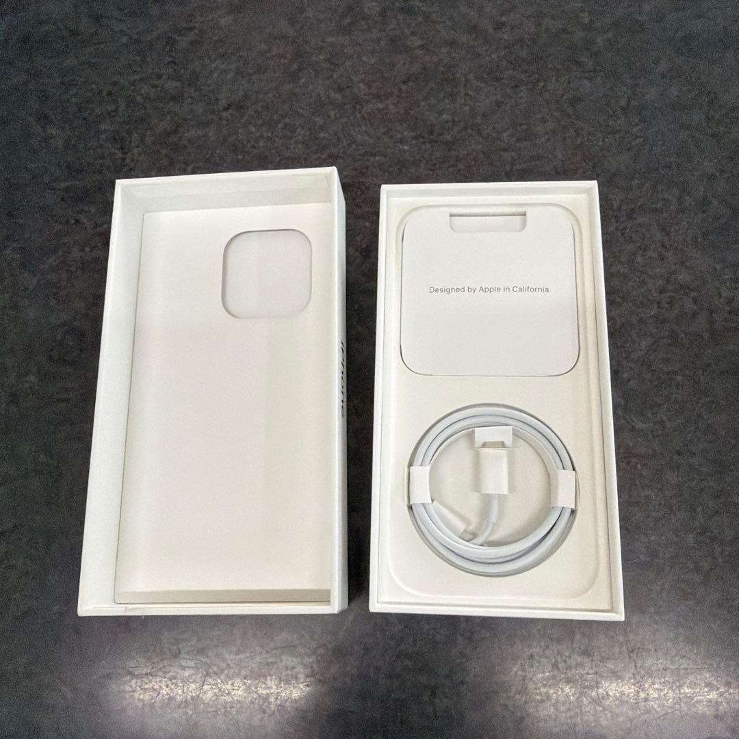 Apple iPhone 14 Pro 256GB バッテリー81%