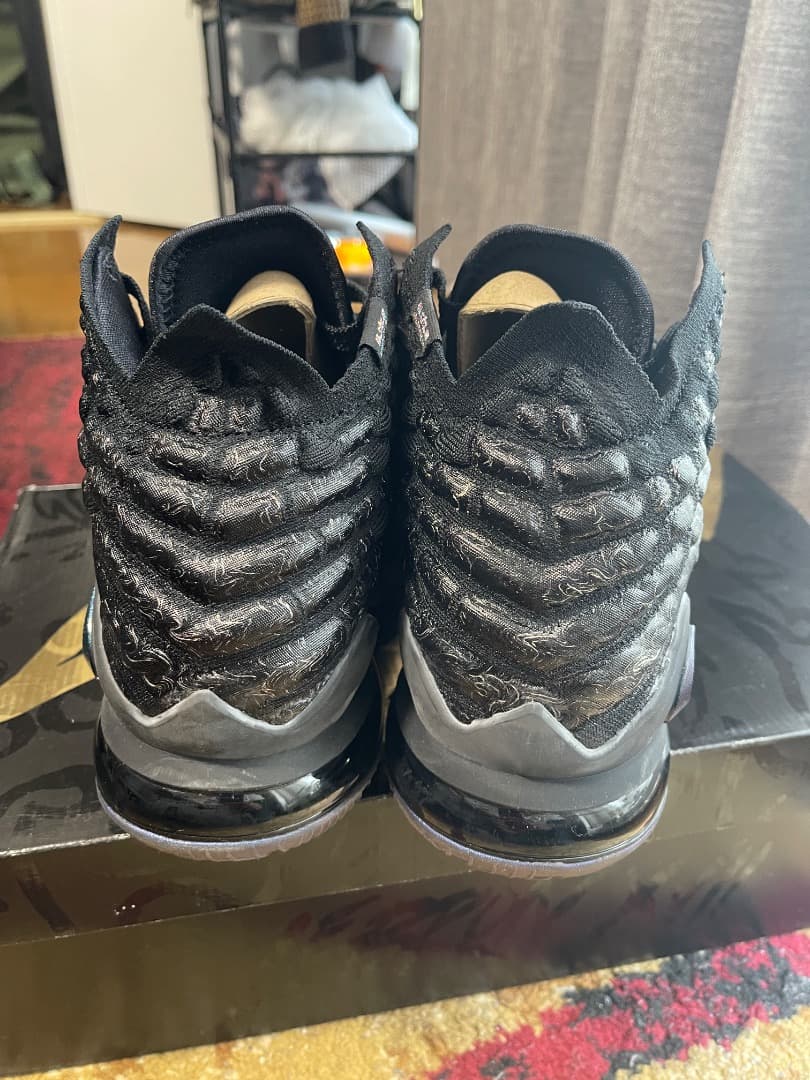 シューズ(男性用) Lebron XVII Black Noir