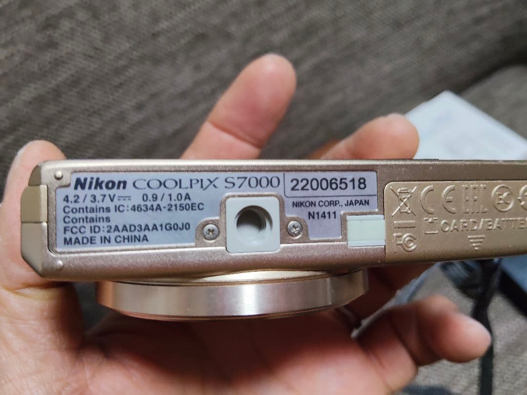 デジタルカメラ Nikon COOLPIX S7000