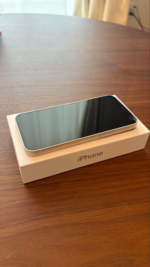 iPhone12mini 128Gホワイト バッテリー75%