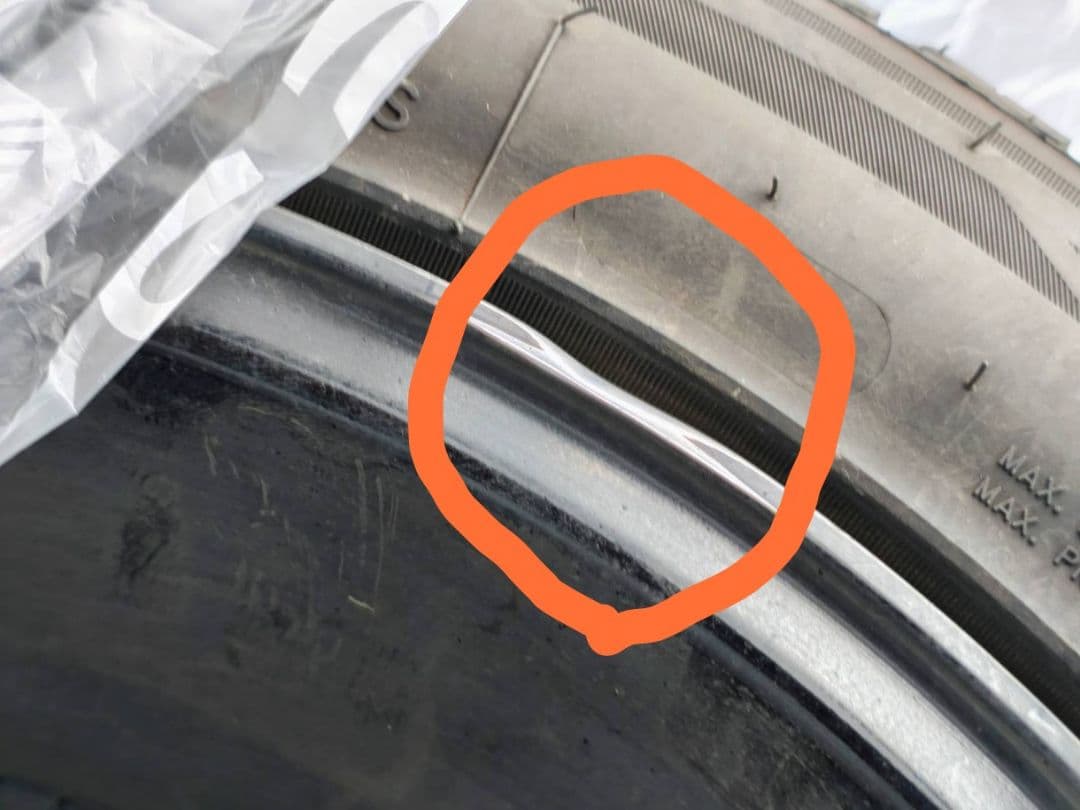 オールシーズンタイヤアルミホイールセット　17インチ