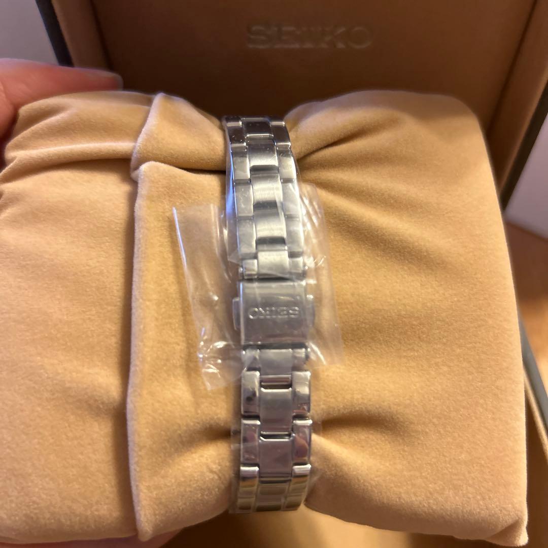 セイコー SWFH109 SEIKO ソーラー電波モデル　レディース