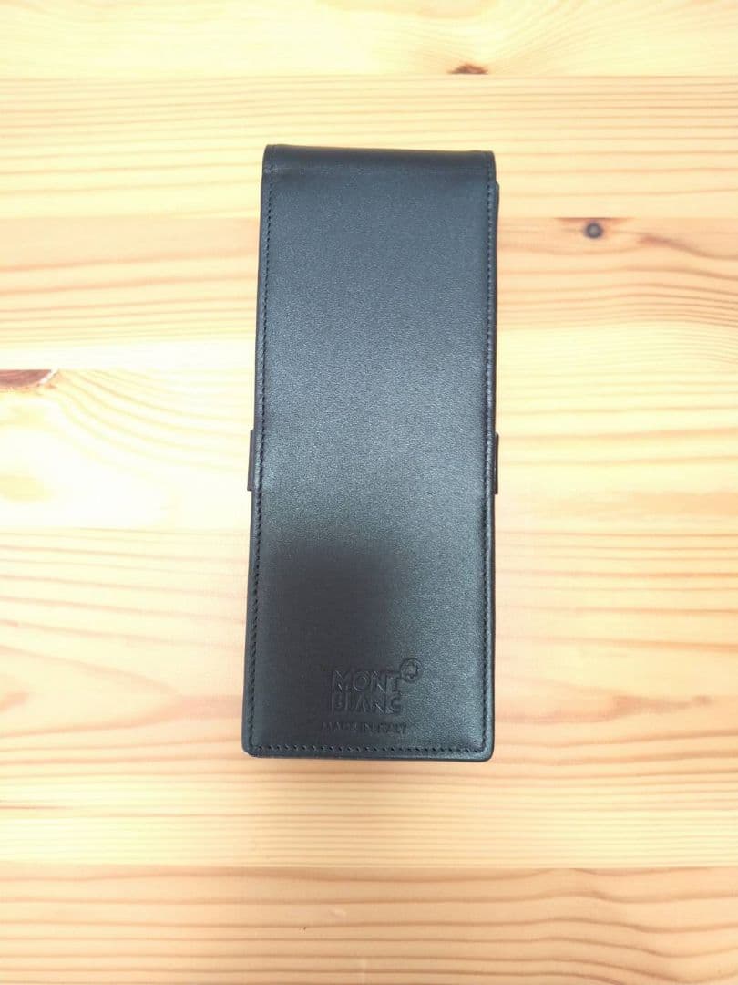 値下げ中☆新品未使用☆【モンブラン】レザーポーチ（ペンケース）３本用