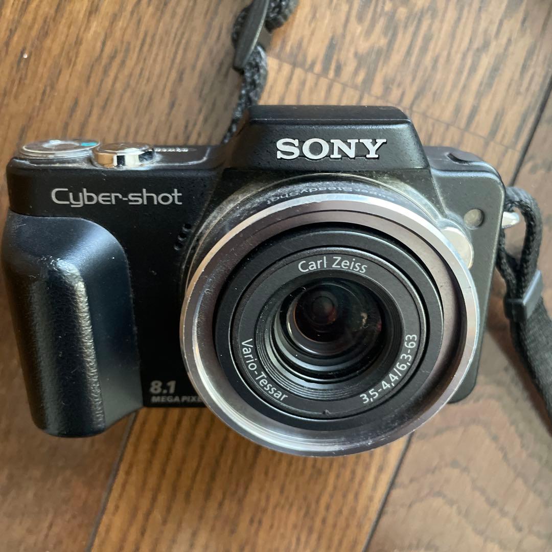 SONY Cyber-shot 8.1MP 道具として使えるCCDレトロコンデジ